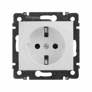 Розетка 2К+З со шторками белая Legrand Valena Classic 774421