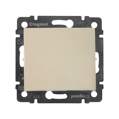 Выключатель одноклавишный бежевый Legrand Valena Classic 774301