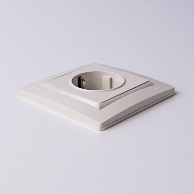 Розетка с заземлением Werkel слоновая кость a051478