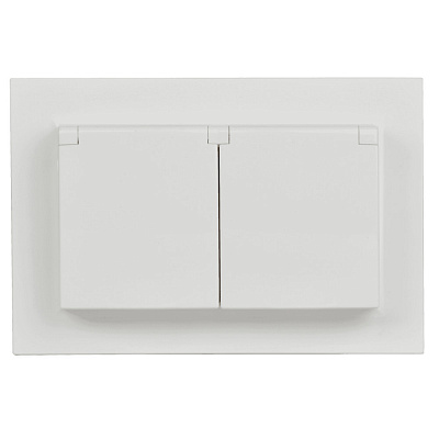 Розетка двойная с крышкой IEK Brite РСбш12-3-44-БрБ белый BR-R26-16-44-K01-F