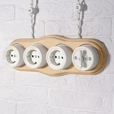 Розетка с заземлением Werkel W5671001 белая a051312