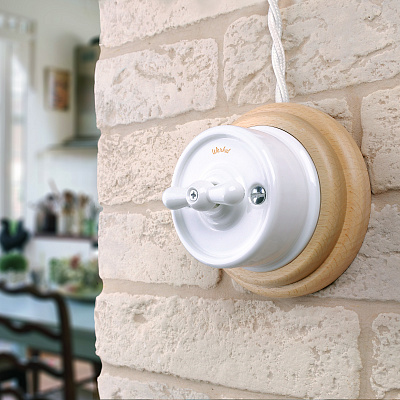 Переключатель одноклавишный Werkel W5612001 белый a051317