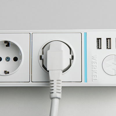 Розеточный блок 4-х местный + 3 USB белый Werkel WL20-04-03 151652