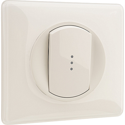 Клавиша с линзой белая Legrand Celiane 068003