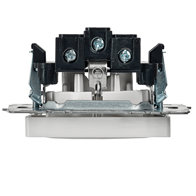 Розетка с заземлением и защитными шторками IEK Brite РС14-1-0-БрБ белый BR-R14-16-K01