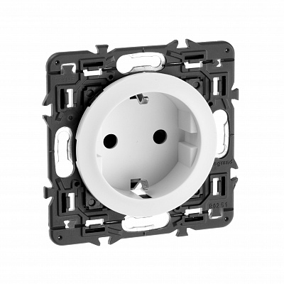 Лицевая панель розетки белая  Legrand Celiane 068131