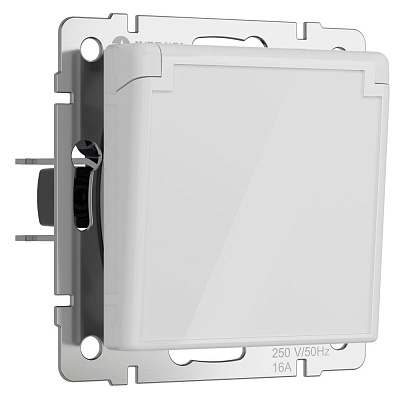 Розетка с заземлением, шторками и защитной крышкой Werkel белые акриловый a064013