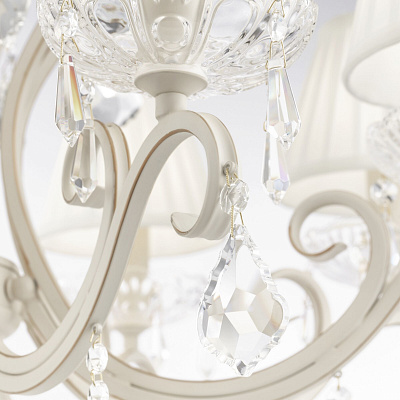 Подвесная люстра Maytoni Triumph ARM288-08-G