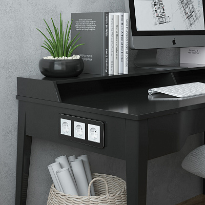 Розетка с заземлением и шторками Werkel белые матовые a059266