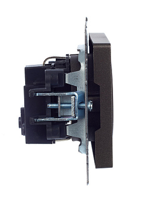 Розетка с заземлением и защитными шторками IEK Brite РС14-1-0-БрТБ бронза BR-R14-16-K45