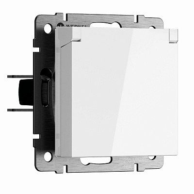 Розетка IP44 с заземлением, с защитной крышкой и шторкам N Werkel белые W1171201 a069588