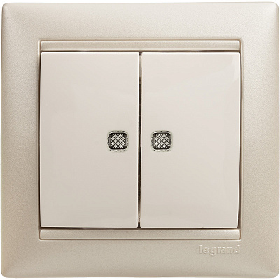 Выключатель двухклавишный с подсветкой белый Legrand Valena Classic 774428