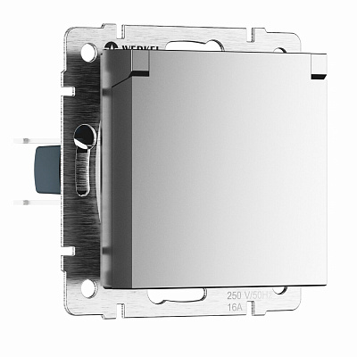 Розетка IP44 с заземлением, с защитной крышкой и шторками N Werkel серебряный матовый W1171265 a069594