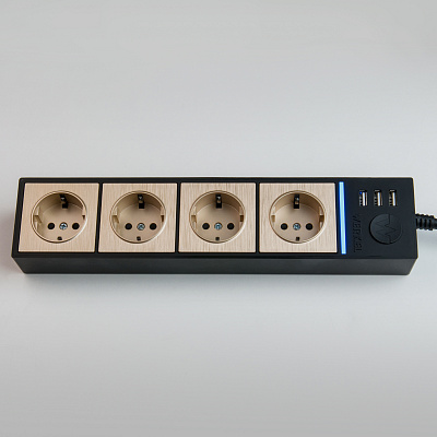 Розеточный блок 4-х местный + 3 USB Werkel W6514944 черный/шампань a051462
