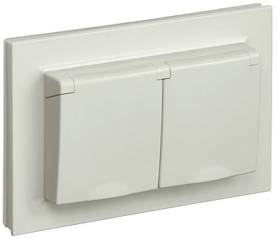 Розетка двойная с крышкой IEK Brite РСбш12-3-44-БрКр бежевый BR-R26-16-44-K10-F