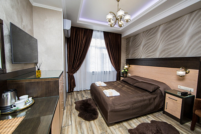 Рамка на 4 поста белая SE Glossa GSL000104