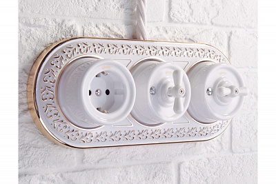 Выключатель на 4 положения двухклавишный белый pетро Werkel W5620001a051310