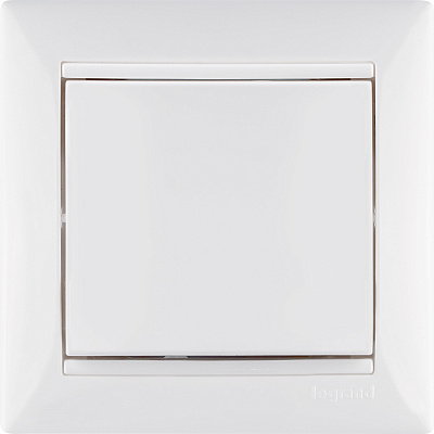 Переключатель на два направления белый Legrand Valena Classic 774406