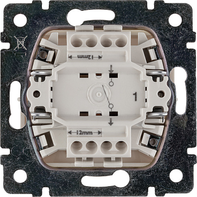 Выключатель одноклавишный бежевый Legrand Valena Classic 774301