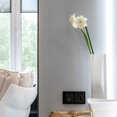 Выключатель двухклавишный проходной с подсветкой Werkel W1122108 черный a051598