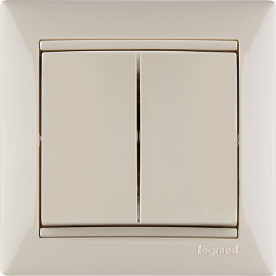 Выключатель двухклавишный бежевый Legrand Valena Classic 774305