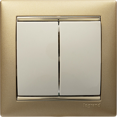 Выключатель двухклавишный бежевый Legrand Valena Classic 774305